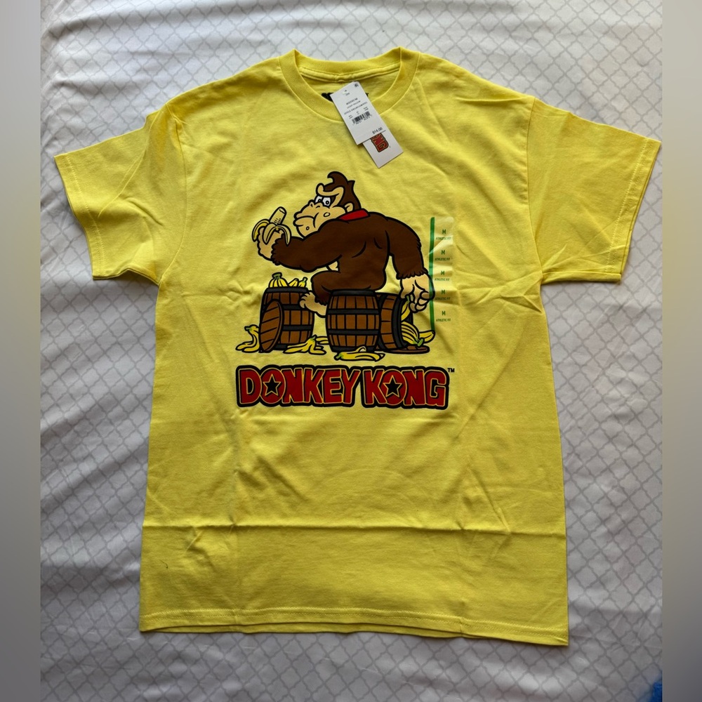 Donkey Kong  | Men’s yellow T-Shirt size M
